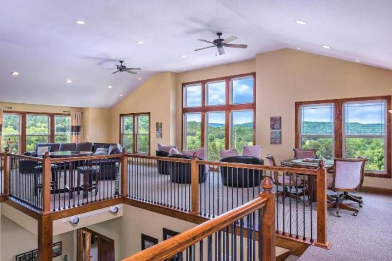 Premier Retreat With Hot Tub, Theater & Pool Table Villa Hollister Dış mekan fotoğraf