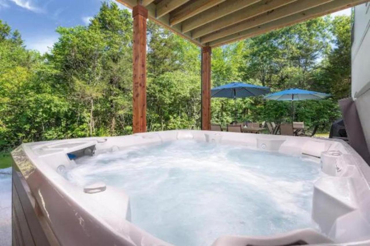 Premier Retreat With Hot Tub, Theater & Pool Table Villa Hollister Dış mekan fotoğraf